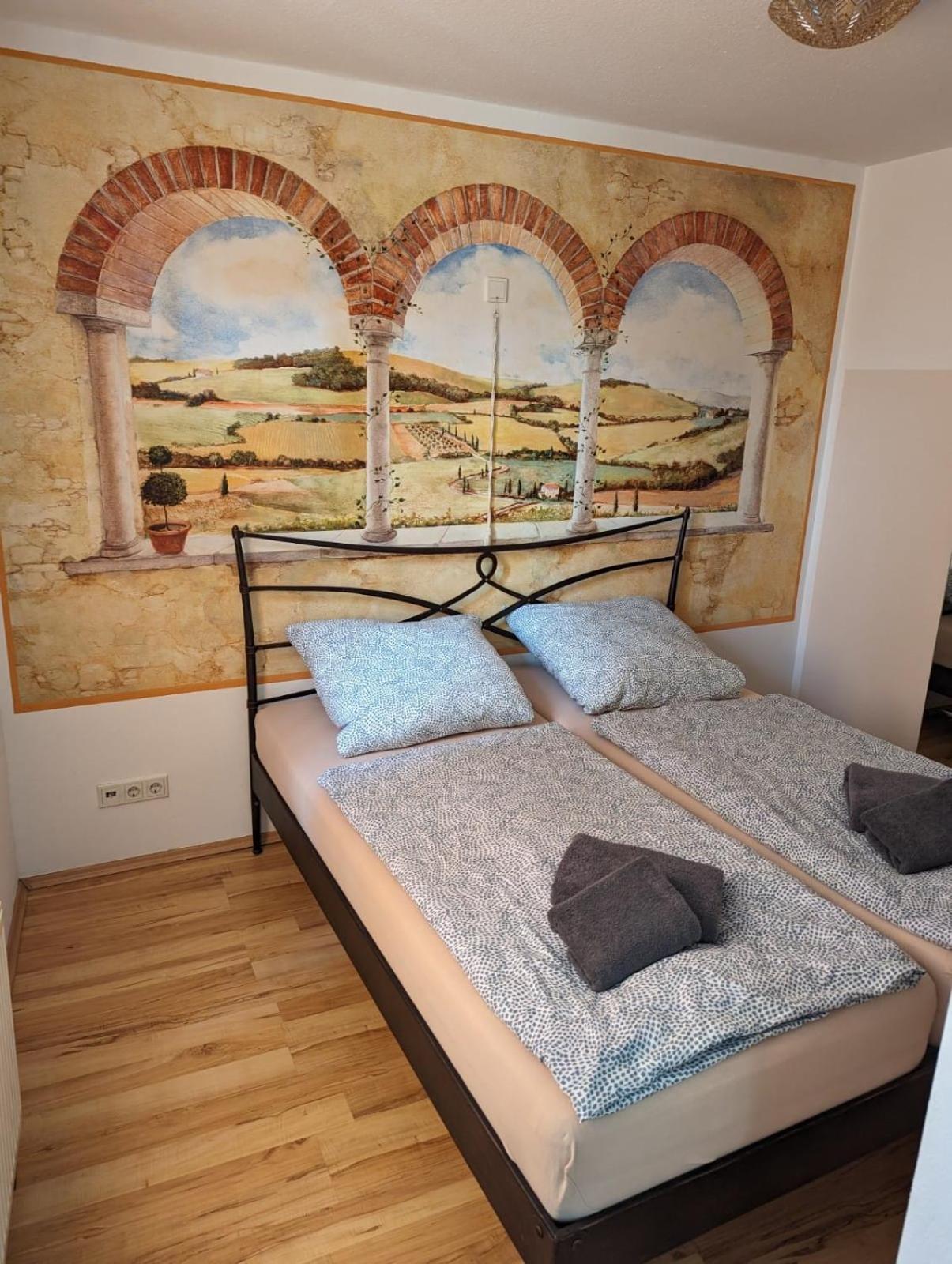 Hotel Goldener Loewe Zeulenroda-Triebes Extérieur photo